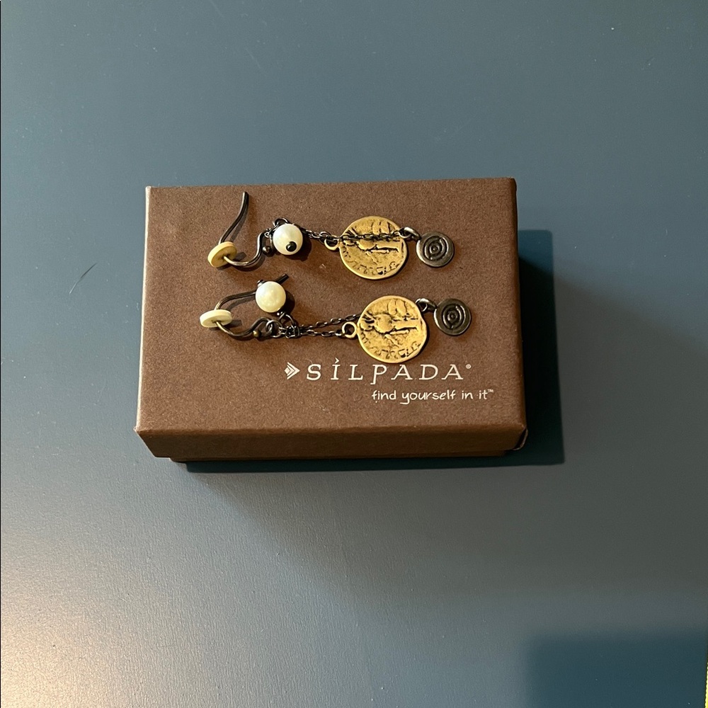 Silpada Gold and Cream Dangle Earrings